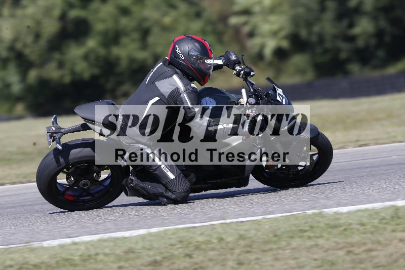 Archiv-2025/49 26.08.2025 Cornu Master School ADR/blau-bleu/47